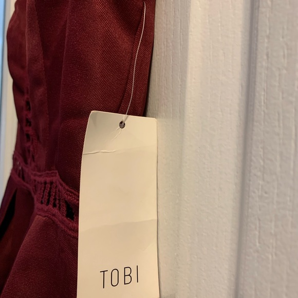 TOBI Burgundy NWT dress Small - Picture 3 of 4